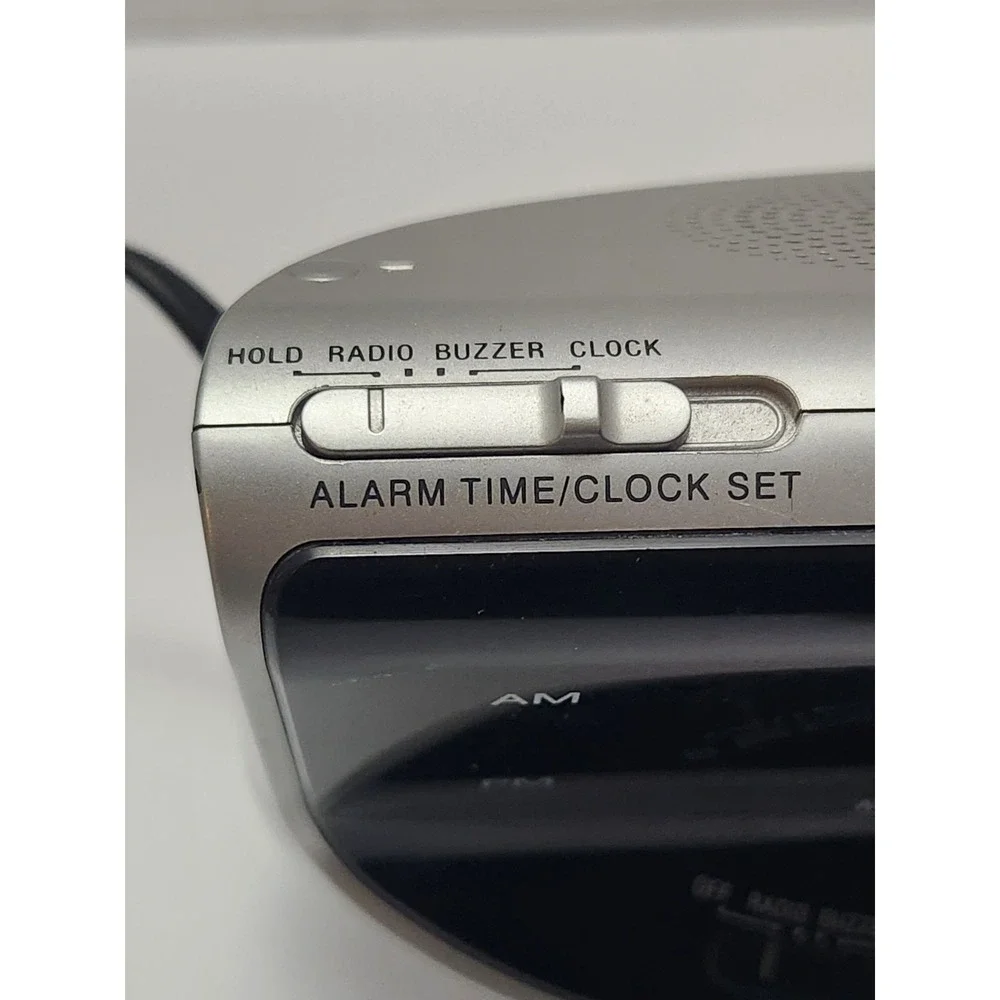 Vintage Sony Dream Machine ICF-C492 Alarm Clock Radio AM FM Tested Works